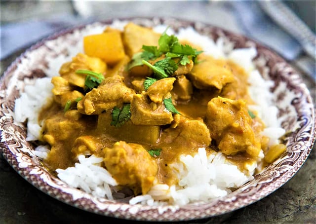 L7. Curry Chicken.