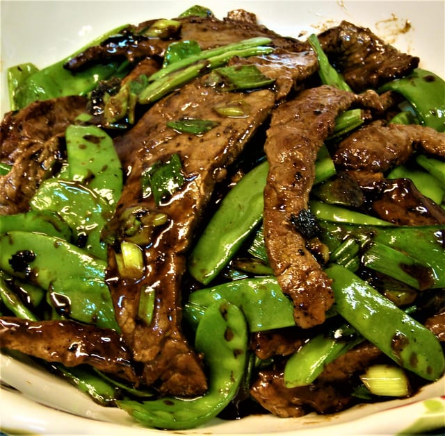 L45. Beef with Snow Peas.
