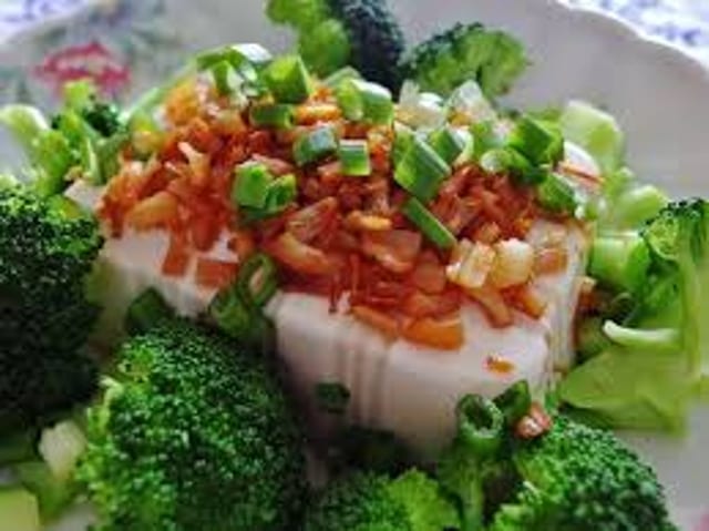 L25. Scallop with Steamed Vegetable.