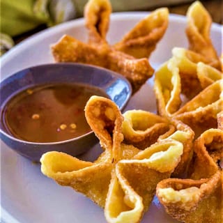 101. Crab Rangoons (6 Pieces)