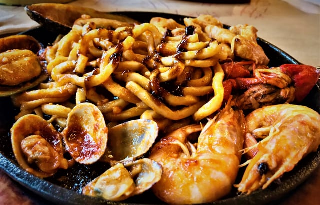 Seafood Sizzling Plate.