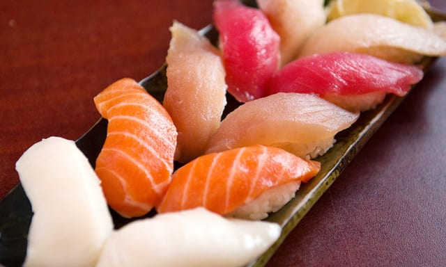 L- Sushi Combo.