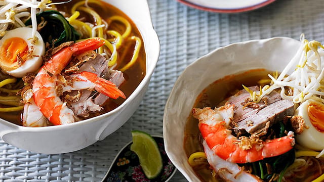 Combo Oolong Noodle (Thick Round Noodle).