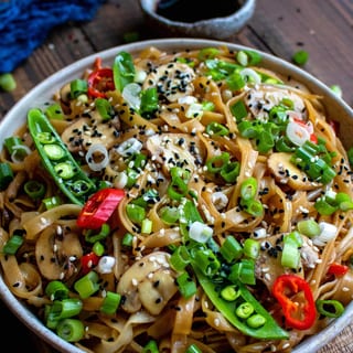 L20. Vegetable Chow Mein