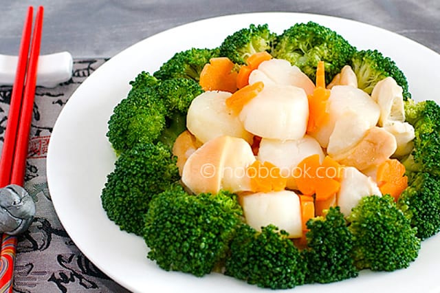 Scallop with Steamed Vegetable.