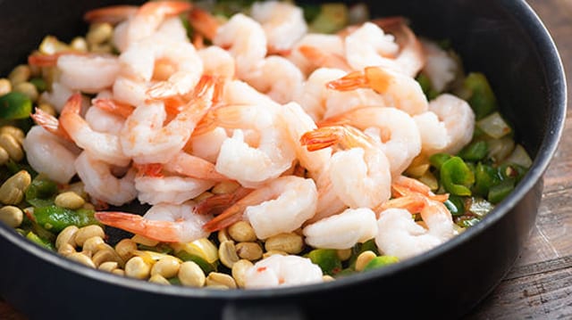 L46. Shrimp with Peanuts.