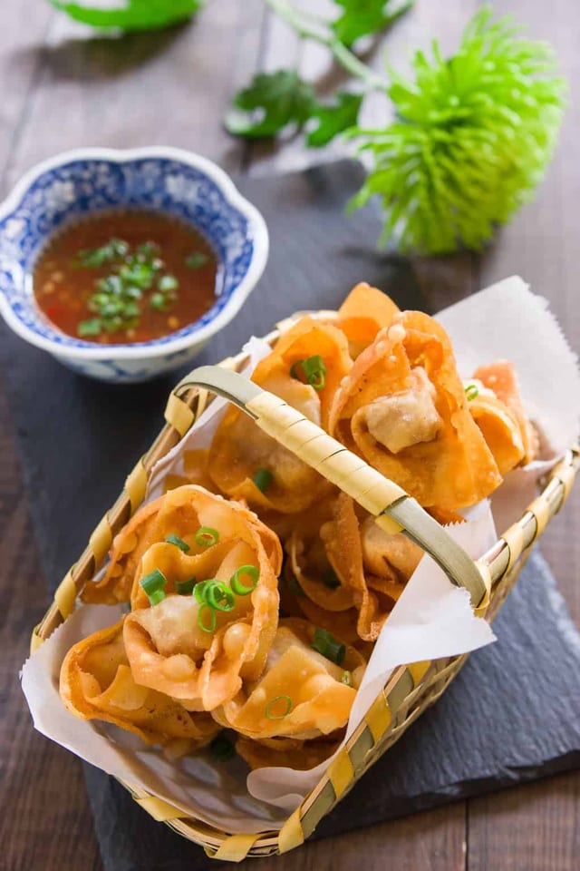 108. Pan Fried Wontons (8 Pieces).