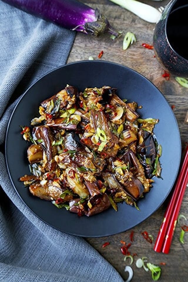 03. Eggplant with Garlic Sauce.