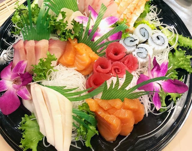 L- Sashimi Special.