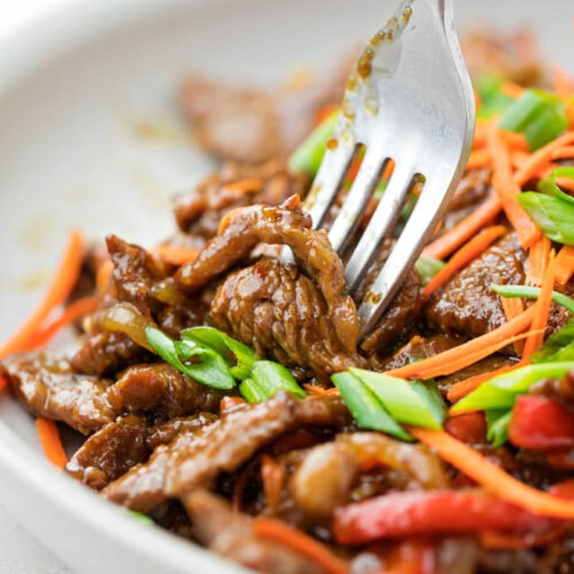 L9. Szechuan Beef.