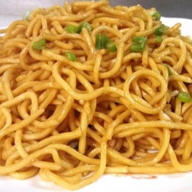 Lo Mein (Soft Noodle Dish).