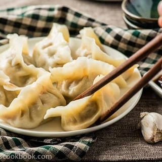 105. Steamed Dumplings (6 Pieces)