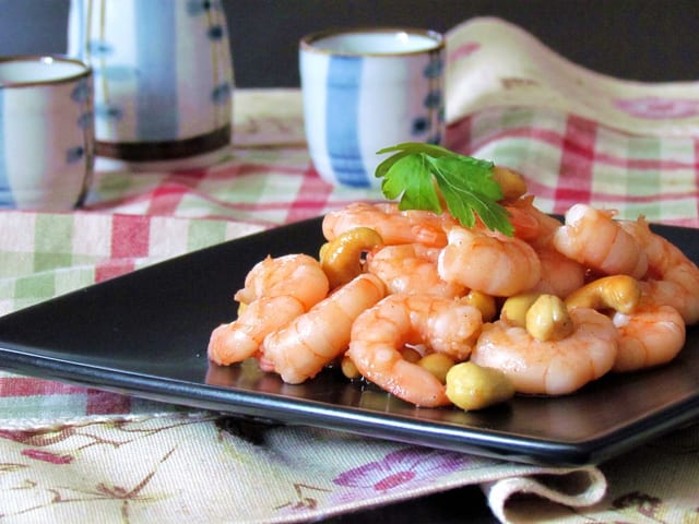 L54. Shrimp with Cashew Nuts.